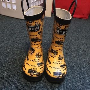 Oaki rain boots great condition
